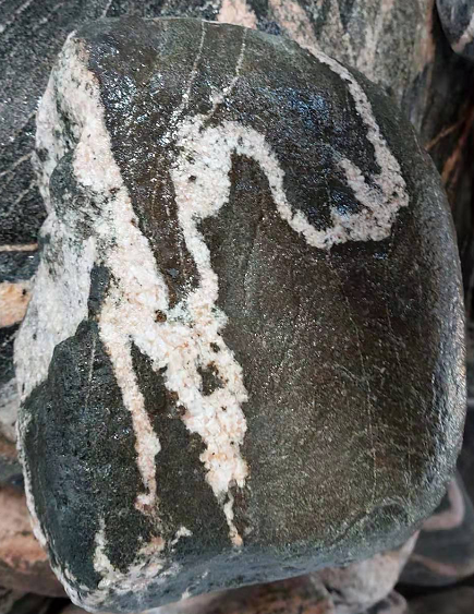 缺角的房子用泰山石化解有用嗎？