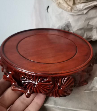 泰山石底座價(jià)格多少錢？用什么木制的？