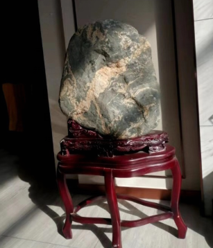 房屋光線不足需要用泰山石嗎？