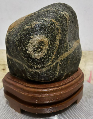 房屋補角用多大的泰山石？