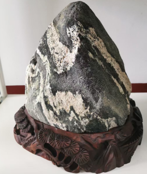 補缺角的泰山石要多大的才可以？