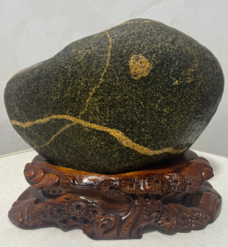 一般家里擺幾個泰山石比較好？