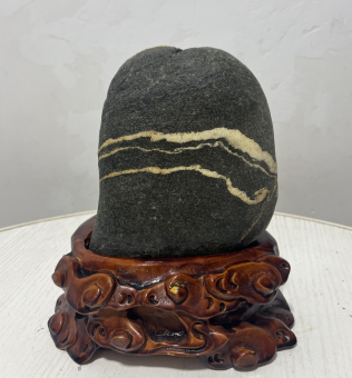 穿堂煞戶型能用泰山石嗎？怎么擺放？