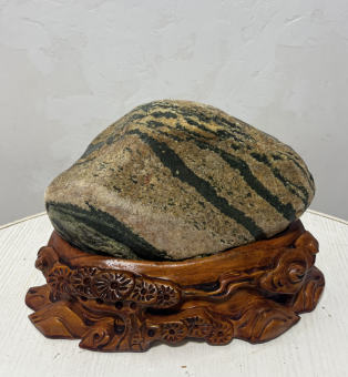 泰山石有啥特點(diǎn)？什么地方賣(mài)真的泰山石？
